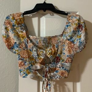 Floral crop top with two ties in the front